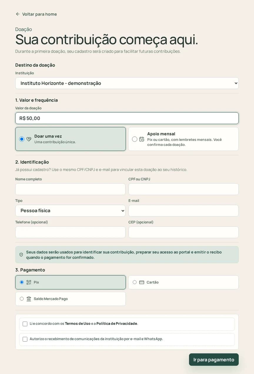 Formulário real de doação, em ambiente local de demonstração e sem transação financeira.